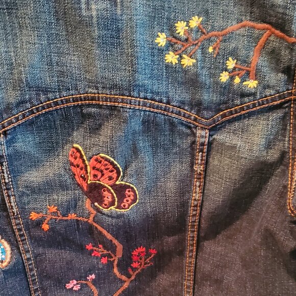 GAP JEAN JACKET EMBROIDERED AND CUSTOM DESIGNED WITH RHINESTONES SIZE M - Picture 2 of 16
